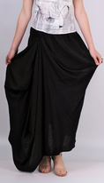 VIOLETA - zajímavá asymetrická, atypická jednobarevná sukně velkorysého střihu 