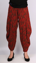 KALHOTY KATE PAPRIČKA - teplé volné kalhoty z dutinového úpletu s motivy papriček