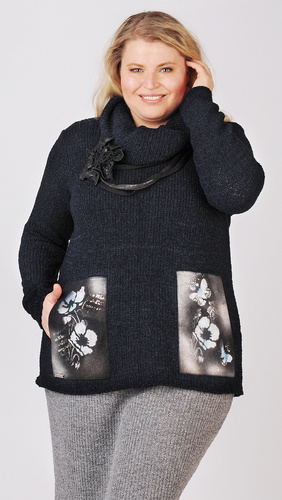 MELISA Mák – rovný delší svetr z buklé příze s nasazovacím rolákem a zdobnými kapsami