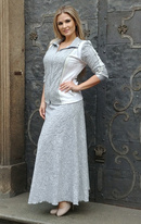 ODETA - šedobílostříbřitý kostým z dutinového úpletu se zvonovou dlouhou sukní